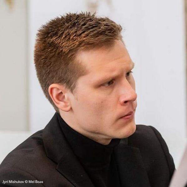 Jyri Mishukov, piano